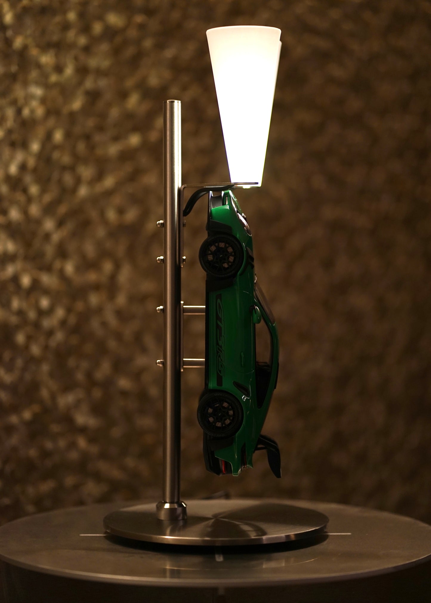 ArtCar Lampe Porsche 992 GT3 RS Grün