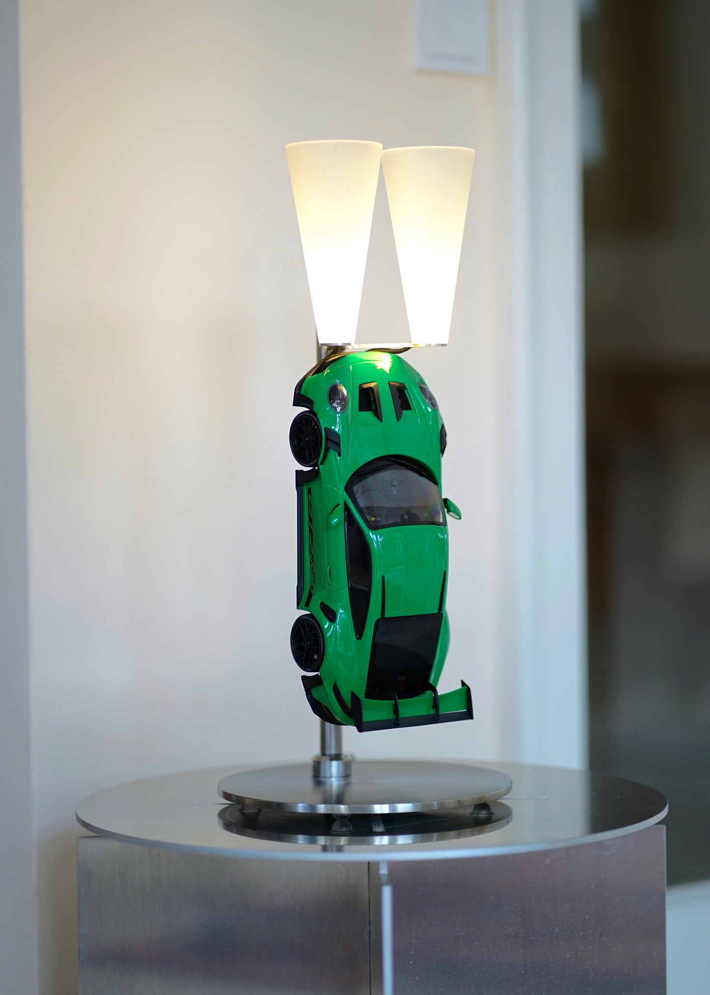 ArtCar Lampe Porsche 992 GT3 RS Grün